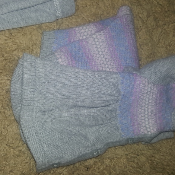 Clothes - Picture 3 of 8